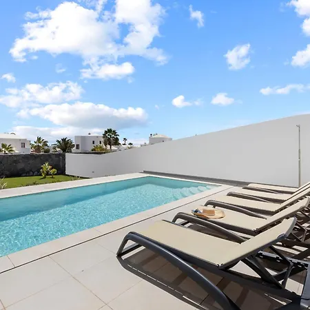 Altos Famara 11a By Escape *