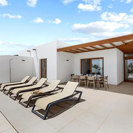 Altos Famara 11a By Escape 普拉亚布兰卡