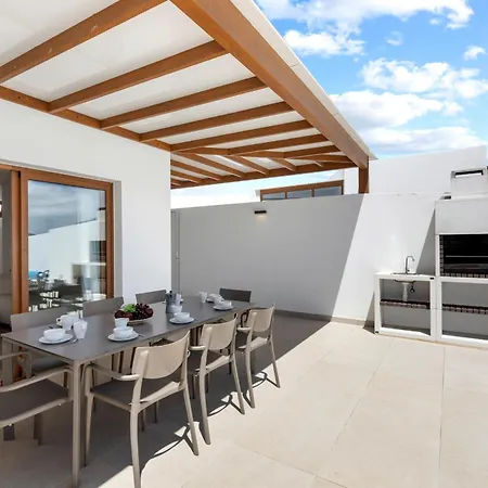 Altos Famara 11a By Escape 普拉亚布兰卡