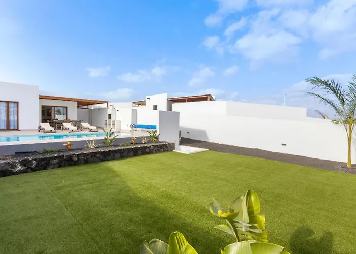 Altos Famara 11a By Escape *