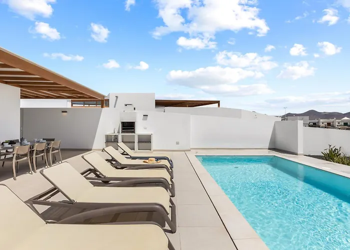 Altos Famara 11a By Escape *