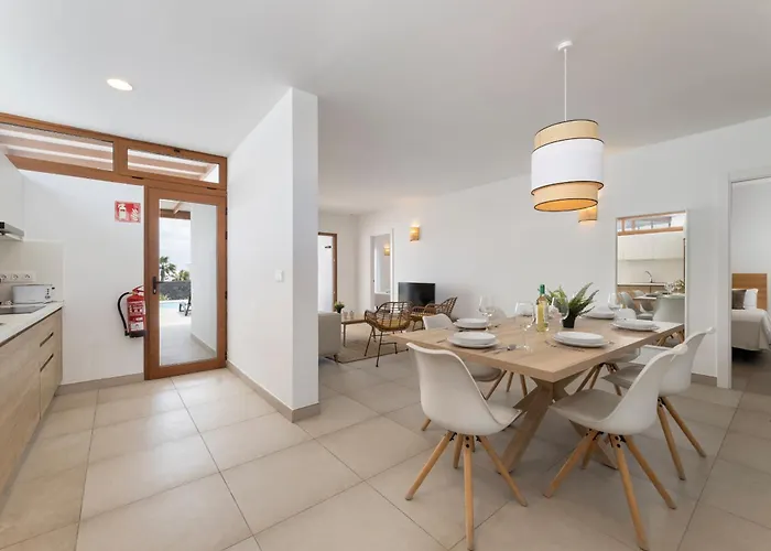 Altos Famara 11a By Escape * 普拉亚布兰卡