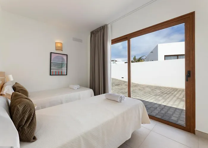 Altos Famara 11a By Escape *