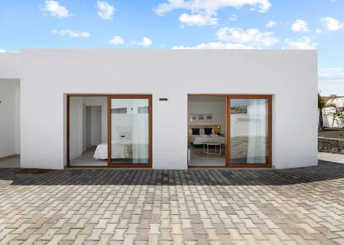 Altos Famara 11a By Escape *